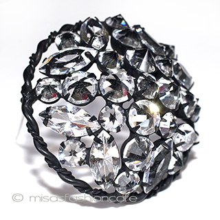 （画像用） クリスタルドーム　ブローチ