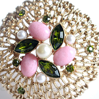 （画像用） サラコベントリー刻印 パールビジューブローチ