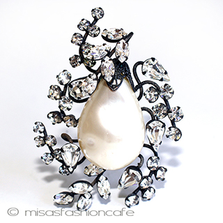 （画像用） Ｖｅｎｄｏｍｅ　ヴァンドーム バロックパール　ブローチ