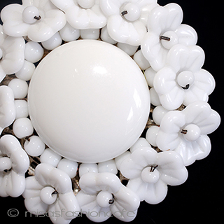 （画像用） ミリアムハスケル　 ミルクガラスのお花