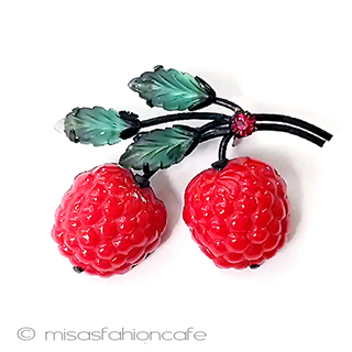 （画像用） オーストリア製 ブローチ ガラスのラズベリー