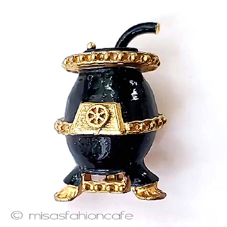 （画像用） Original By Robert　 薪ストーブ　ブローチ