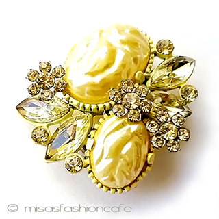 （画像用） ヴィンテージアクセサリー バロックパール・ブーケ