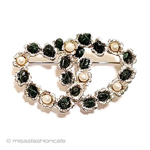 （画像用） SWOBODA　スワボダ 真珠&天然石ハートリース