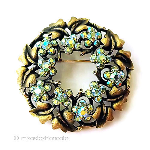 （画像用） Trifari　 トリファリ 花リース　 ブローチ