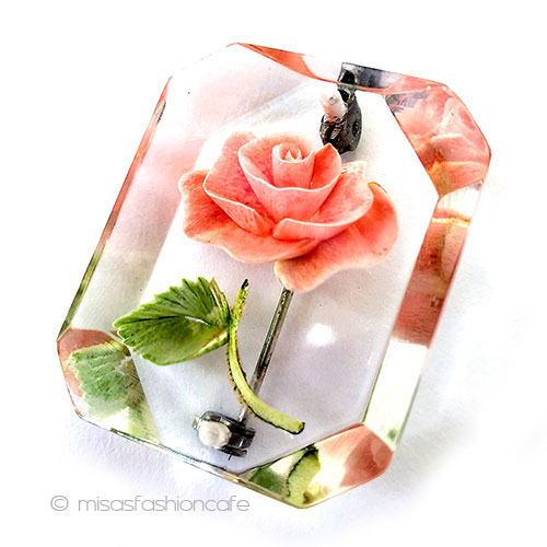 （画像用） ヴィンテージアクセサリー 一輪のローズ　花ブローチ