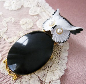 （画像用） Original By Robert ふくろう　ブローチ