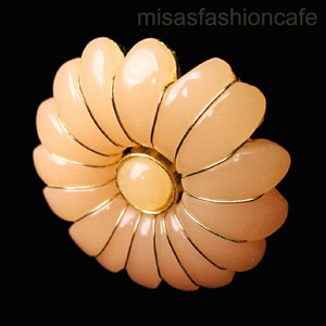 （画像用） クラウン　トリファリ ＴＲＩＦＡＲＩ　花ブローチ