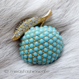 （画像用） アップル　ブローチ