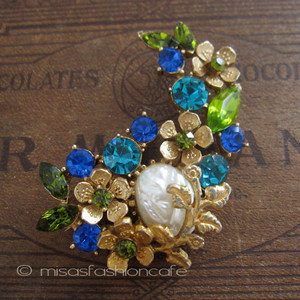 （画像用） バロックパール＆RS　 フラワーブーケ ブローチ