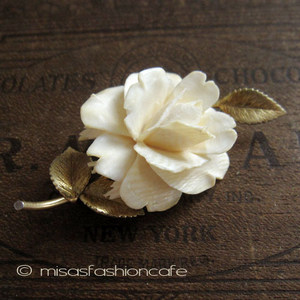 （画像用） 象牙アイボリー 12K ローズ　ブローチ