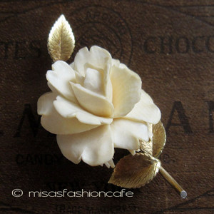（画像用） 象牙アイボリー 12K ローズ　ブローチ