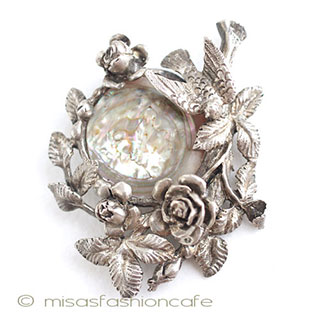 （画像用） マザーオブパール＆銀製 お花と鳥　ブローチ