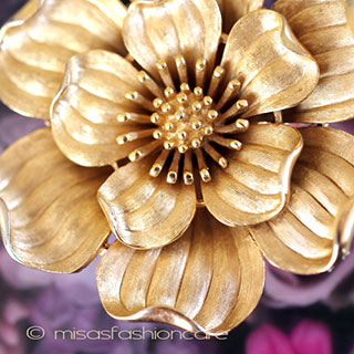 （画像用） Trifari　 トリファリ フラワーブローチ