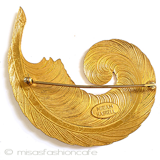 （画像用） ミリアムハスケル フェザー金羽ブローチ