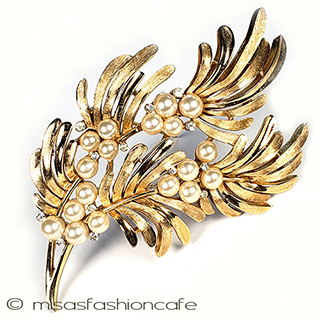 （画像用） Trifariトリファリブローチ パール金葉（特大）