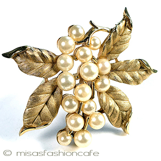 （画像用） Trifari　 トリファリ パール金葉ブローチ