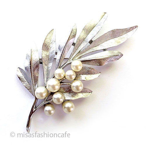 （画像用） Trifari　 トリファリ パール・オリーブの葉