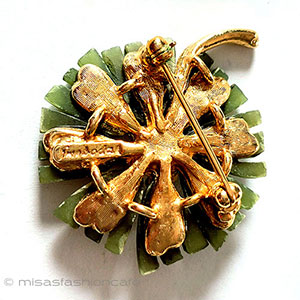 （画像用） SWOBODA刻印スワボダ 真珠・翡翠花ブローチ