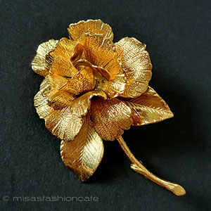（画像用） ヴィンテージブローチ MONET バラのお花