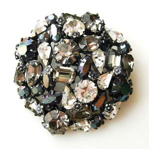 （画像用） Austria オーストリア製 　クリスタル・ブローチ