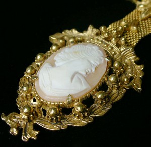 （画像用） Florenza刻印　フロレンザ シェルカメオ　ブローチ