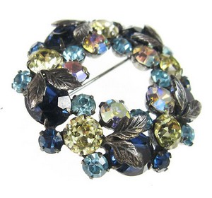 （画像用） Coroコロ リースブローチ