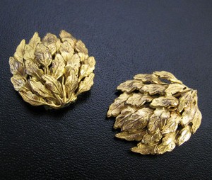 （画像用） 金葉ブローチ2個セット