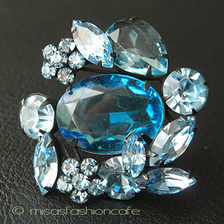 （画像用） Regencyリージェンシー クリスタル花ブローチ