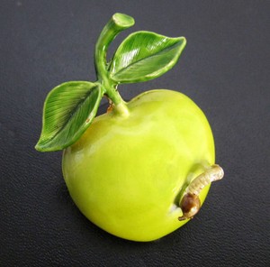 （画像用） Original By Robert　　 青りんご　ブローチ