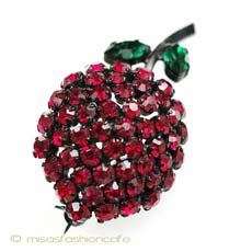 （画像用） Austria　オーストリア製 ストロベリー苺ブローチ