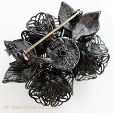 （画像用） Coro お花ブローチ