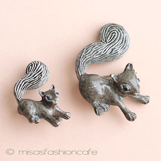 （画像用） りすの親子 ブローチ