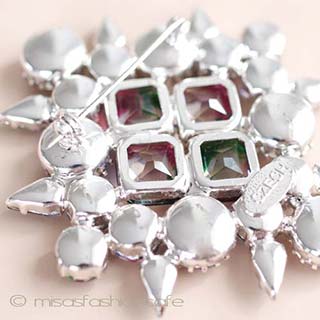 （画像用） チェコ製　刻印　ブローチ アイリス　クリスタル