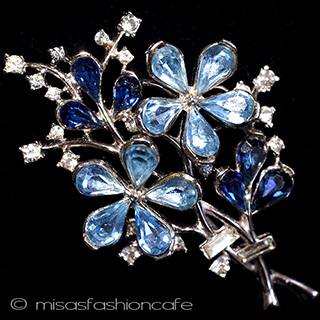 （画像用） Ｔｒｉｆａｒｉ　 トリファリ フラワーブーケ　ブローチ