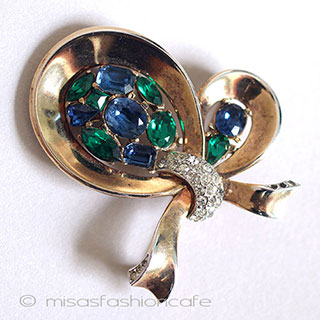 （画像用） Ｔｒｉｆａｒｉ　 トリファリ 1950年りぼんブローチ