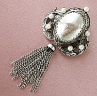 (image for) Antique & Vintage