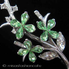 （画像用） Trifari　トリファリ お花ブーケ　ブローチ