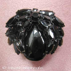 （画像用） Regency刻印　ブローチ フレンチジェット・ガラス