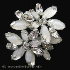 （画像用） Regencyリージェンシー 花クリスタル ブローチ