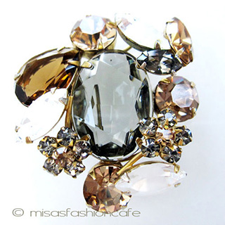 （画像用） Regencyリージェンシー クリスタル花ブローチ