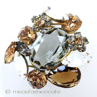 （画像用） Regencyリージェンシー クリスタル花ブローチ