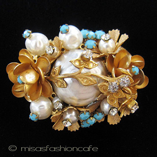 （画像用） バロックパール花ブローチ