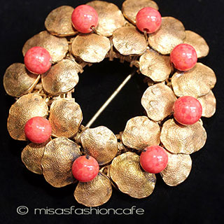 （画像用） ミリアムハスケル ブローチ スミレのお花リース