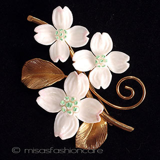 （画像用） 象牙アイボリー12Kgf ハナミズキ　ブローチ