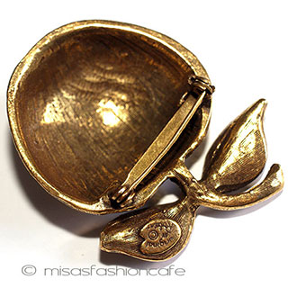 （画像用） Original by Robert　 アップル　ブローチ