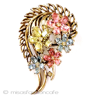 （画像用） Trifari　 トリファリ パステルの花ブーケ