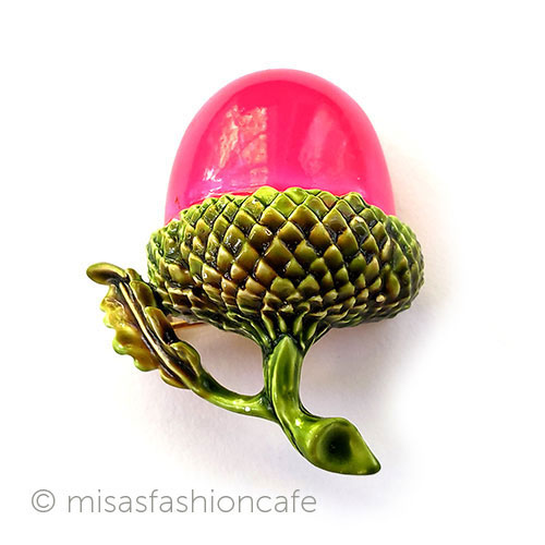 （画像用） ヴィンテージジュエリー エナメル団栗どんぐり