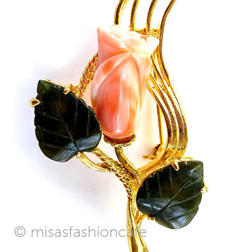 （画像用） ヴィンテージジュエリー 珊瑚・翡翠のローズ