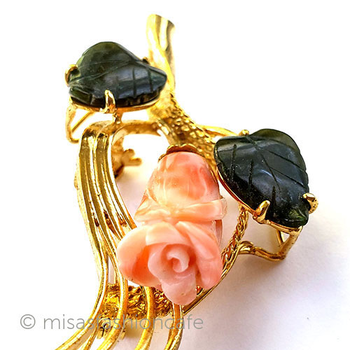 （画像用） ヴィンテージジュエリー 珊瑚・翡翠のローズ